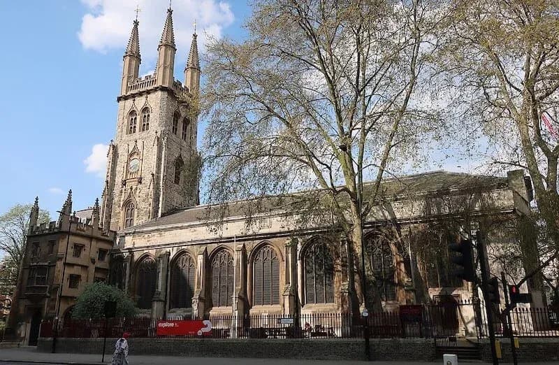 1103px-St_Sepulchre-without-Newgate_2020