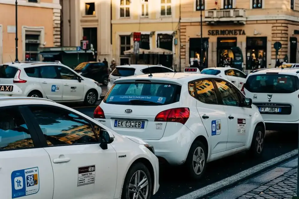 Taxi traffic in Rome